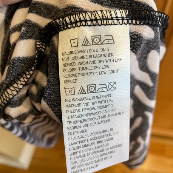 SUSAN GRAVER SLEEVELESS ZEBRA PATTERN DRESS. Size S - Picture 7 of 7